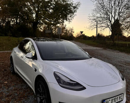 Белый Тесла Модель 3, объемом двигателя 0 л и пробегом 129 тыс. км за 19900 $, фото 1 на Automoto.ua