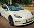 Белый Тесла Модель 3, объемом двигателя 0 л и пробегом 105 тыс. км за 21000 $, фото 1 на Automoto.ua