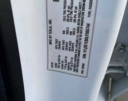 Белый Тесла Модель 3, объемом двигателя 0 л и пробегом 101 тыс. км за 19400 $, фото 17 на Automoto.ua
