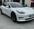 Білий Тесла Модель 3, об'ємом двигуна 0 л та пробігом 126 тис. км за 17500 $, фото 2 на Automoto.ua