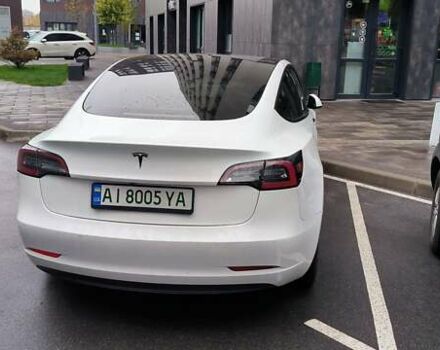 Білий Тесла Модель 3, об'ємом двигуна 0 л та пробігом 55 тис. км за 23800 $, фото 2 на Automoto.ua