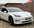 Белый Тесла Модель 3, объемом двигателя 0 л и пробегом 65 тыс. км за 16900 $, фото 1 на Automoto.ua