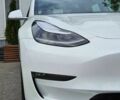 Білий Тесла Модель 3, об'ємом двигуна 0 л та пробігом 37 тис. км за 13000 $, фото 2 на Automoto.ua