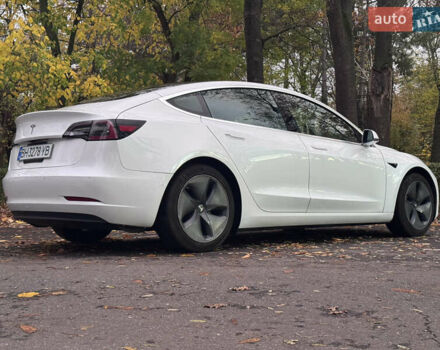 Белый Тесла Модель 3, объемом двигателя 0 л и пробегом 142 тыс. км за 19900 $, фото 1 на Automoto.ua