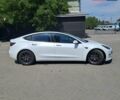 Тесла Модель 3 2020 в Ивано-Франковске на Automoto.ua Белый Тесла Модель 3, объемом двигателя 0 л и пробегом 105 тыс. км за 20950 $, фото 23 на Automoto.ua