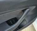 Білий Тесла Модель 3, об'ємом двигуна 0 л та пробігом 47 тис. км за 16300 $, фото 9 на Automoto.ua