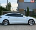 Белый Тесла Модель 3, объемом двигателя 0 л и пробегом 120 тыс. км за 15199 $, фото 22 на Automoto.ua