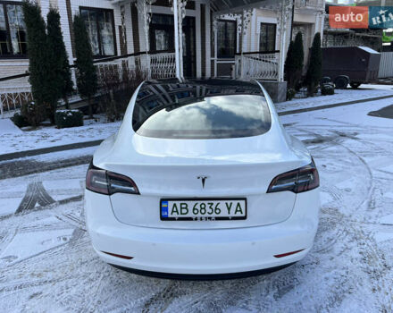Белый Тесла Модель 3, объемом двигателя 0 л и пробегом 63 тыс. км за 19500 $, фото 48 на Automoto.ua