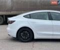 Білий Тесла Модель 3, об'ємом двигуна 0 л та пробігом 47 тис. км за 18500 $, фото 5 на Automoto.ua