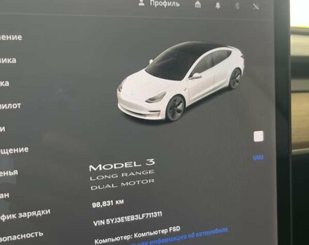 Белый Тесла Модель 3, объемом двигателя 0 л и пробегом 98 тыс. км за 18500 $, фото 4 на Automoto.ua