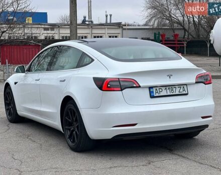 Білий Тесла Модель 3, об'ємом двигуна 0 л та пробігом 47 тис. км за 18500 $, фото 8 на Automoto.ua