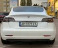 Белый Тесла Модель 3, объемом двигателя 0 л и пробегом 98 тыс. км за 22000 $, фото 2 на Automoto.ua