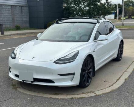Білий Тесла Модель 3, об'ємом двигуна 0 л та пробігом 35 тис. км за 6900 $, фото 2 на Automoto.ua