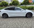 Белый Тесла Модель 3, объемом двигателя 0 л и пробегом 79 тыс. км за 15550 $, фото 36 на Automoto.ua