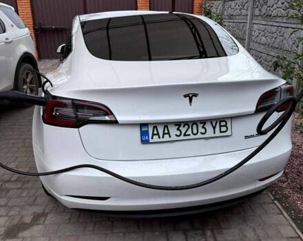 Белый Тесла Модель 3, объемом двигателя 0 л и пробегом 102 тыс. км за 19800 $, фото 4 на Automoto.ua