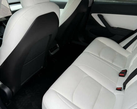 Білий Тесла Модель 3, об'ємом двигуна 0 л та пробігом 107 тис. км за 13800 $, фото 12 на Automoto.ua