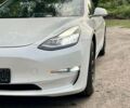 Білий Тесла Модель 3, об'ємом двигуна 0 л та пробігом 119 тис. км за 14200 $, фото 6 на Automoto.ua