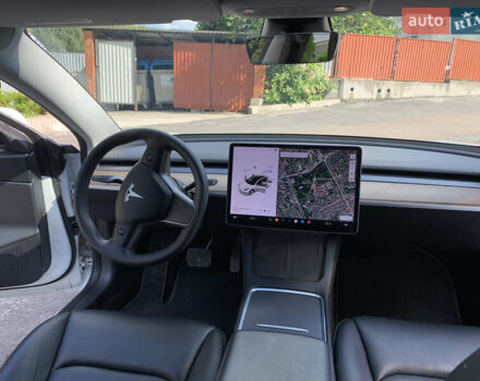 Белый Тесла Модель 3, объемом двигателя 0 л и пробегом 99 тыс. км за 20000 $, фото 14 на Automoto.ua