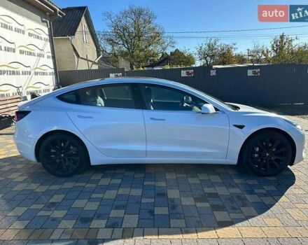 Белый Тесла Модель 3, объемом двигателя 0 л и пробегом 108 тыс. км за 17950 $, фото 3 на Automoto.ua