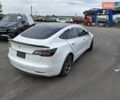 Белый Тесла Модель 3, объемом двигателя 0 л и пробегом 69 тыс. км за 11500 $, фото 2 на Automoto.ua