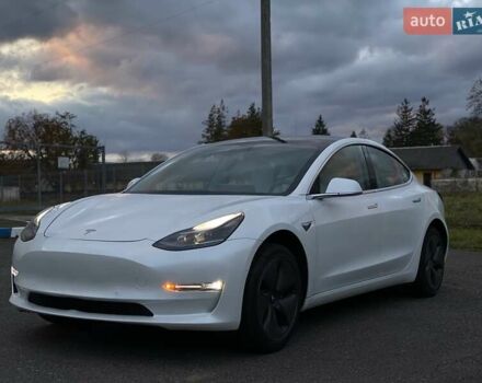 Тесла Модель 3 2020 у Стрые на Automoto.ua Білий Тесла Модель 3, об'ємом двигуна 0 л та пробігом 101 тис. км за 15990 $, фото 2 на Automoto.ua