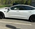 Белый Тесла Модель 3, объемом двигателя 0 л и пробегом 42 тыс. км за 14100 $, фото 6 на Automoto.ua