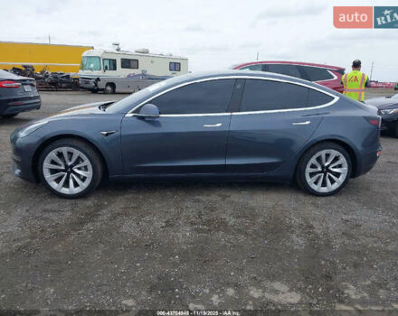 Білий Тесла Модель 3, об'ємом двигуна 0 л та пробігом 100 тис. км за 6000 $, фото 4 на Automoto.ua