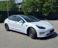 Тесла Модель 3 2020 в Ивано-Франковске на Automoto.ua Белый Тесла Модель 3, объемом двигателя 0 л и пробегом 105 тыс. км за 20950 $, фото 21 на Automoto.ua