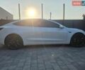 Белый Тесла Модель 3, объемом двигателя 0 л и пробегом 131 тыс. км за 18900 $, фото 7 на Automoto.ua