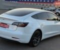 Белый Тесла Модель 3, объемом двигателя 0 л и пробегом 223 тыс. км за 12200 $, фото 3 на Automoto.ua