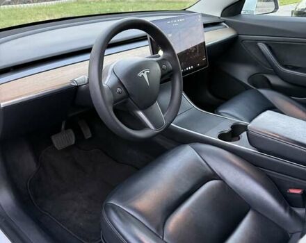 Білий Тесла Модель 3, об'ємом двигуна 0 л та пробігом 221 тис. км за 12700 $, фото 36 на Automoto.ua