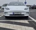 Белый Тесла Модель 3, объемом двигателя 0 л и пробегом 93 тыс. км за 16800 $, фото 2 на Automoto.ua