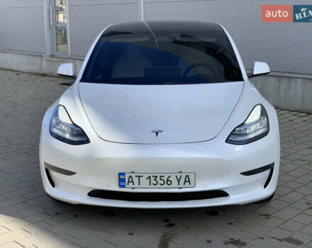 Тесла Модель 3 2020 у Івано-Франківську на Automoto.ua Білий Тесла Модель 3, об'ємом двигуна 0 л та пробігом 145 тис. км за 14850 $, фото 30 на Automoto.ua