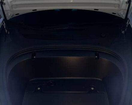 Белый Тесла Модель 3, объемом двигателя 0 л и пробегом 76 тыс. км за 19500 $, фото 13 на Automoto.ua