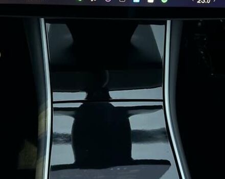 Білий Тесла Модель 3, об'ємом двигуна 0 л та пробігом 160 тис. км за 16000 $, фото 37 на Automoto.ua