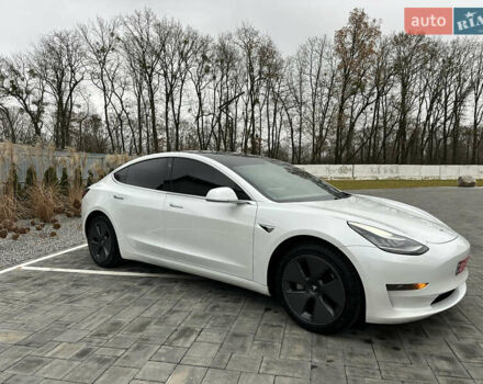 Білий Тесла Модель 3, об'ємом двигуна 0 л та пробігом 96 тис. км за 16100 $, фото 13 на Automoto.ua