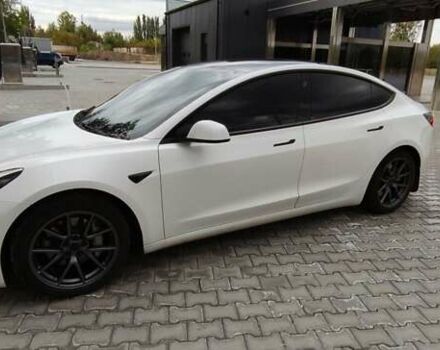 Білий Тесла Модель 3, об'ємом двигуна 0 л та пробігом 110 тис. км за 20750 $, фото 9 на Automoto.ua