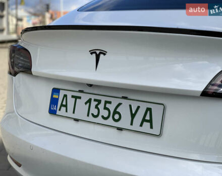 Тесла Модель 3 2020 у Івано-Франківську на Automoto.ua Білий Тесла Модель 3, об'ємом двигуна 0 л та пробігом 145 тис. км за 14850 $, фото 78 на Automoto.ua