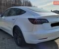 Білий Тесла Модель 3, об'ємом двигуна 0 л та пробігом 47 тис. км за 26200 $, фото 4 на Automoto.ua