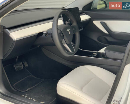 Тесла Модель 3 2020 у Івано-Франківську на Automoto.ua Білий Тесла Модель 3, об'ємом двигуна 0 л та пробігом 145 тис. км за 14850 $, фото 121 на Automoto.ua