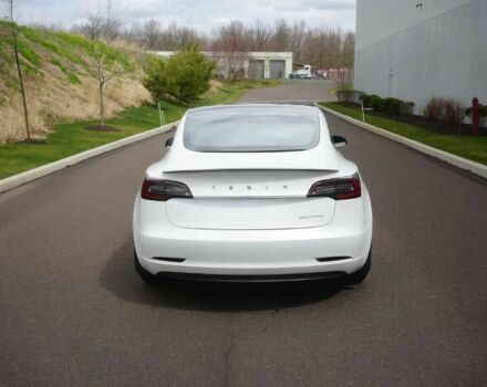 Білий Тесла Модель 3, об'ємом двигуна 0 л та пробігом 30 тис. км за 6900 $, фото 5 на Automoto.ua