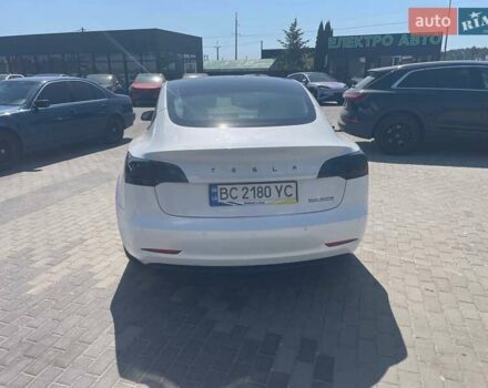 Белый Тесла Модель 3, объемом двигателя 0 л и пробегом 199 тыс. км за 15999 $, фото 2 на Automoto.ua