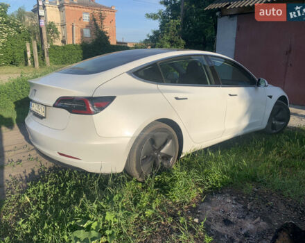 Белый Тесла Модель 3, объемом двигателя 0 л и пробегом 75 тыс. км за 19950 $, фото 26 на Automoto.ua