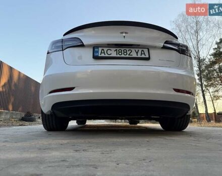 Белый Тесла Модель 3, объемом двигателя 0 л и пробегом 54 тыс. км за 21700 $, фото 26 на Automoto.ua