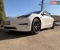 Белый Тесла Модель 3, объемом двигателя 0 л и пробегом 85 тыс. км за 16000 $, фото 3 на Automoto.ua