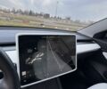 Білий Тесла Модель 3, об'ємом двигуна 0 л та пробігом 118 тис. км за 17500 $, фото 5 на Automoto.ua