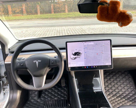 Белый Тесла Модель 3, объемом двигателя 0 л и пробегом 86 тыс. км за 21500 $, фото 12 на Automoto.ua