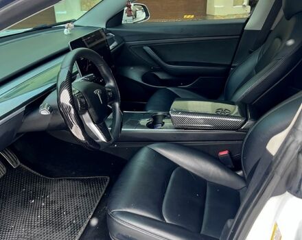 Белый Тесла Модель 3, объемом двигателя 0 л и пробегом 10100 тыс. км за 14800 $, фото 10 на Automoto.ua