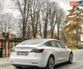 Білий Тесла Модель 3, об'ємом двигуна 0 л та пробігом 88 тис. км за 11500 $, фото 6 на Automoto.ua