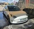 Білий Тесла Модель 3, об'ємом двигуна 0 л та пробігом 194 тис. км за 17500 $, фото 1 на Automoto.ua